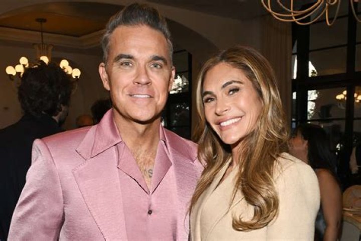 Ayda Field Biography, Age, Height, Husband, Net Worth, Family
