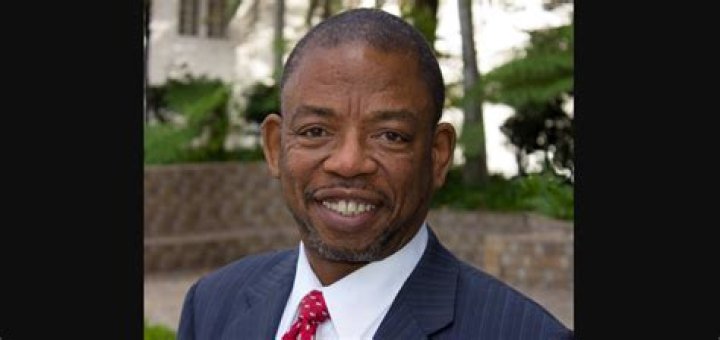 Carl E. Douglas Biography, Age, Height, Wife, Net Worth, Family