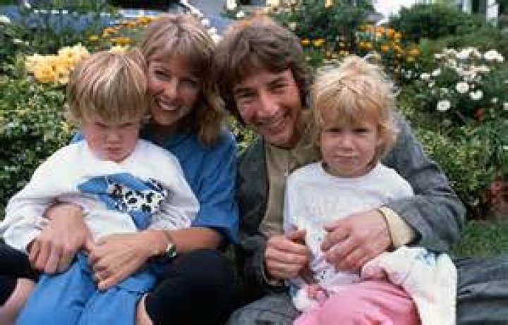 Fiona Dolman biografía, edad, altura, esposa, net worth, familia