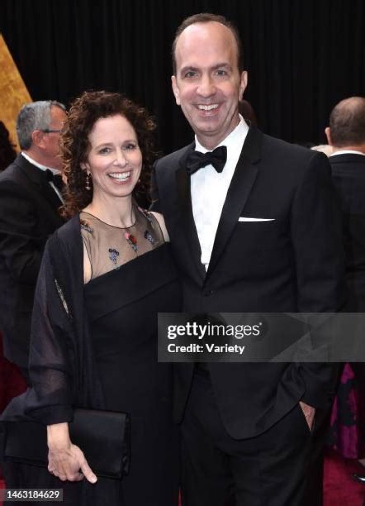 Karen Kehela Sherwood Biography, Age, Height, Husband, Net Worth, Family